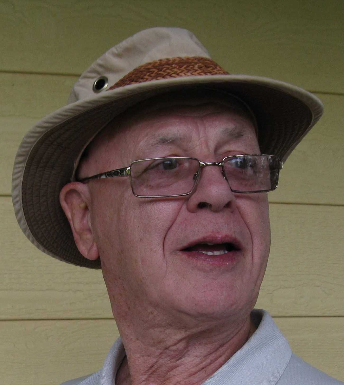 M. Robert Labrecque 1934-2021