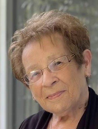 Mme Lyne Jolicoeur Nadeau 1931-2023