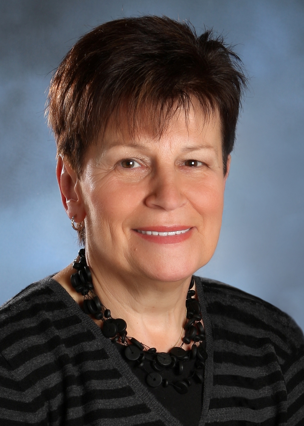 Mme Lucille Cantin Garneau