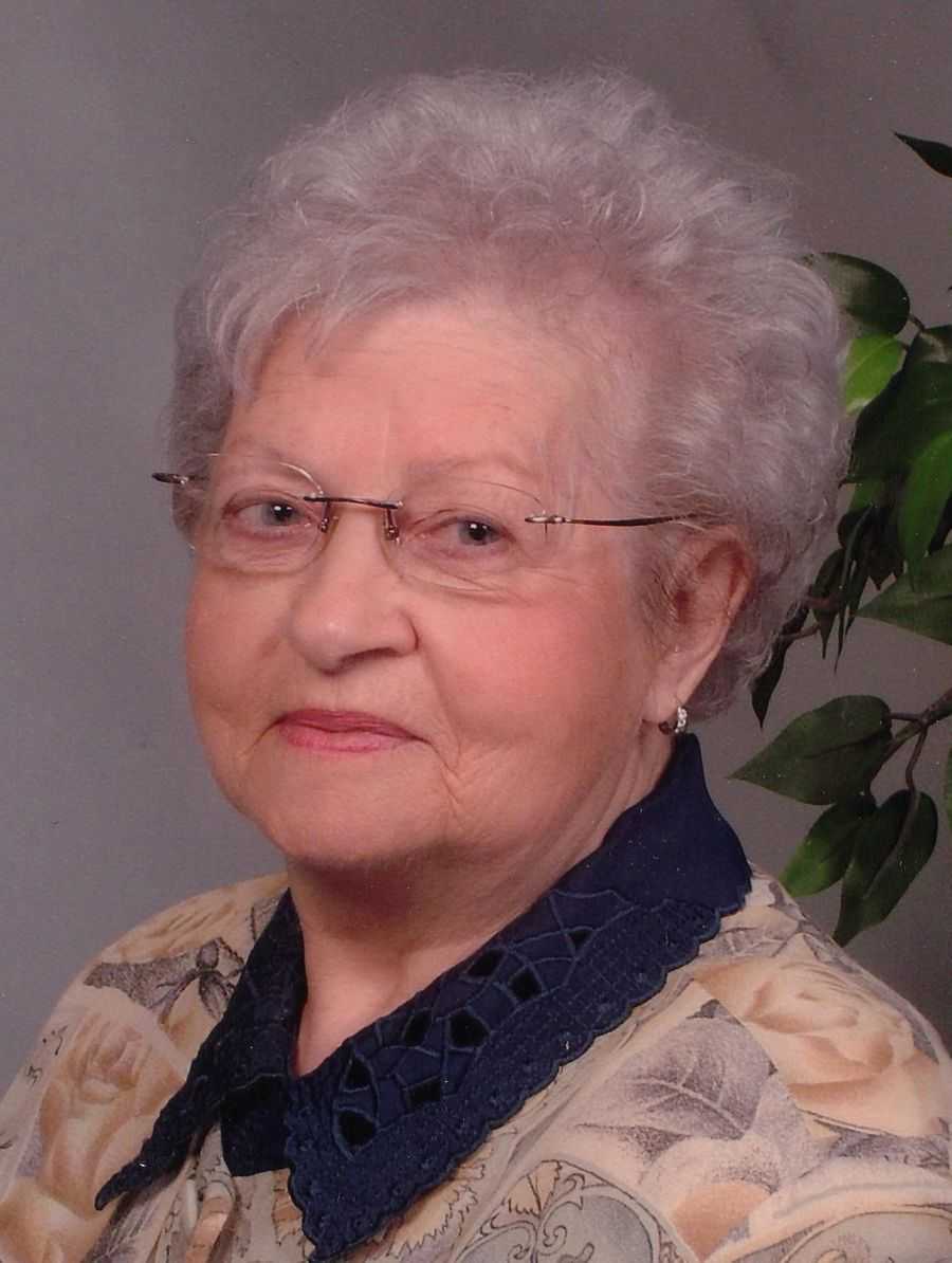 Mme Pauline Hébert Couture 1926-2021